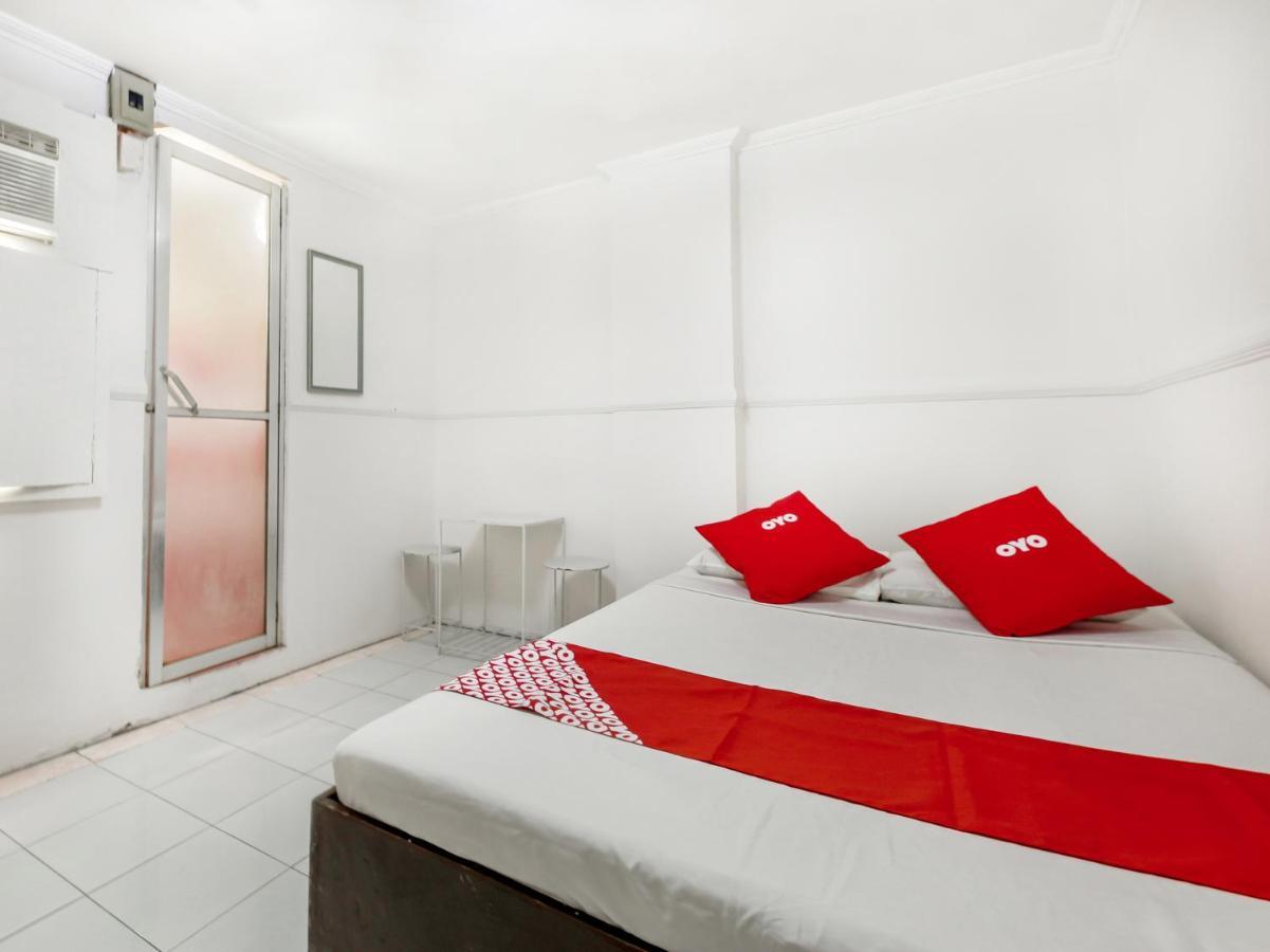 Oyo 842 City Smiles Apartelle San Juan  Exterior foto